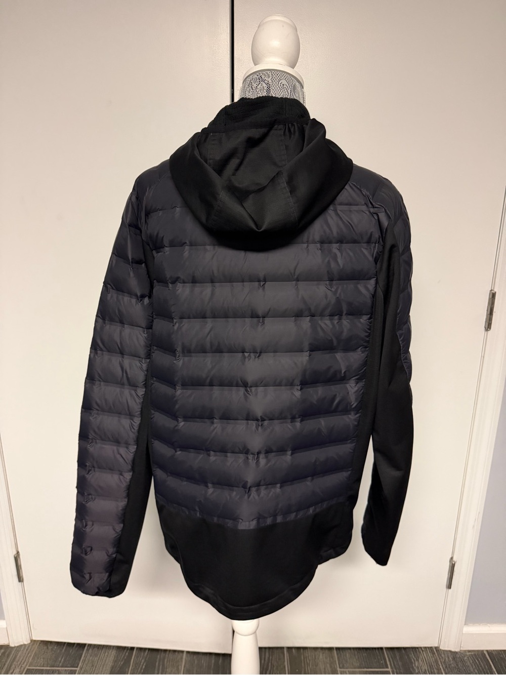 Gerry Weber Men's Black Hooded Hybrid Puffer Jacket - Picture 3 of 3
